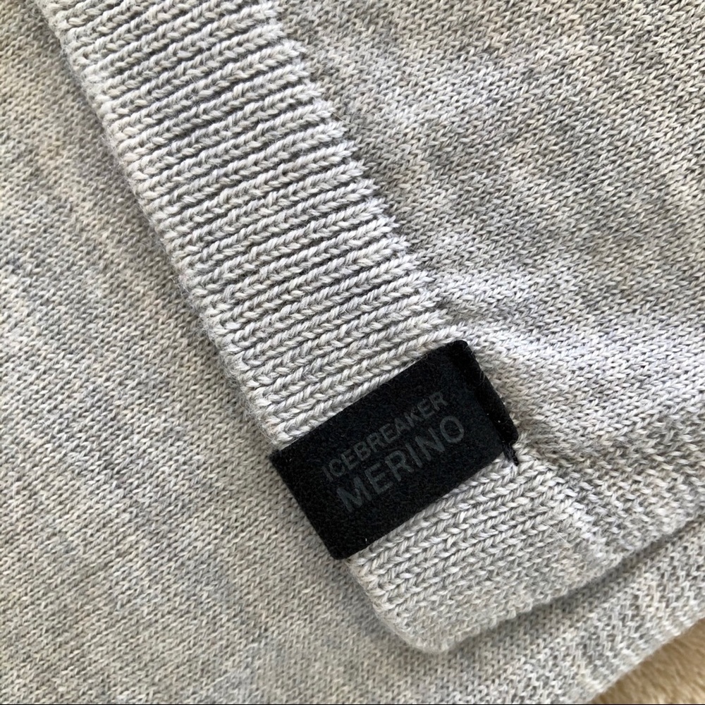 Icebreaker scarf